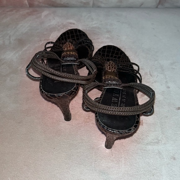 New York Transit Brown Heels - Picture 6 of 8